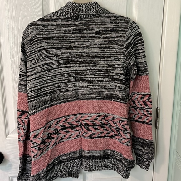 O’Neill cardigan - Picture 3 of 3